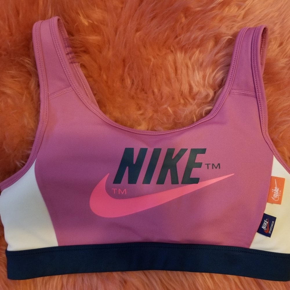 NWOT Nike Sports Bra